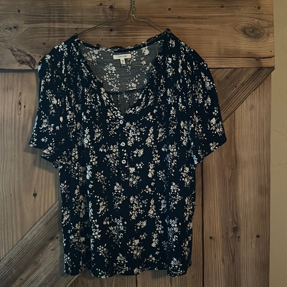 Ladies black medium blouse